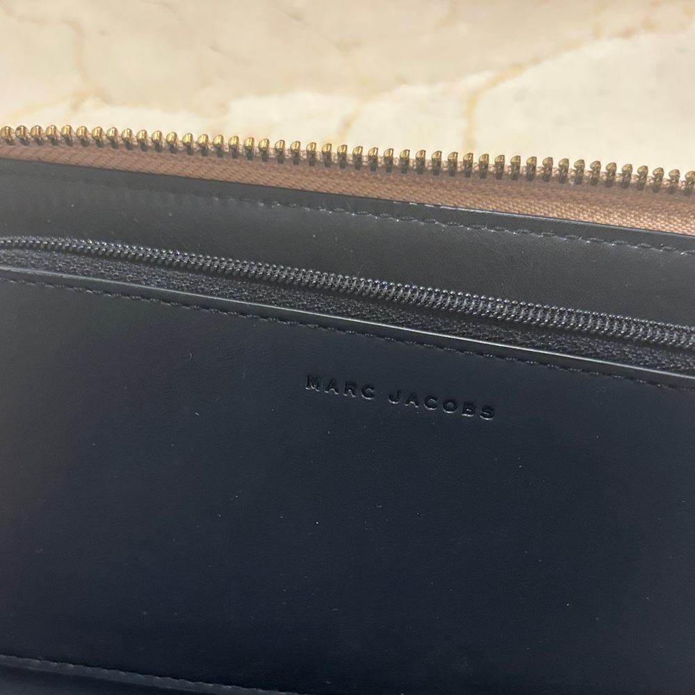 Marc Jacobs leather wallet - Picture 3 of 4